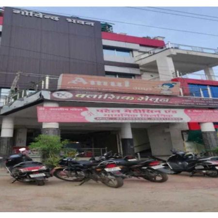 Hotel Parag Palace Jabalpur Bagian luar foto