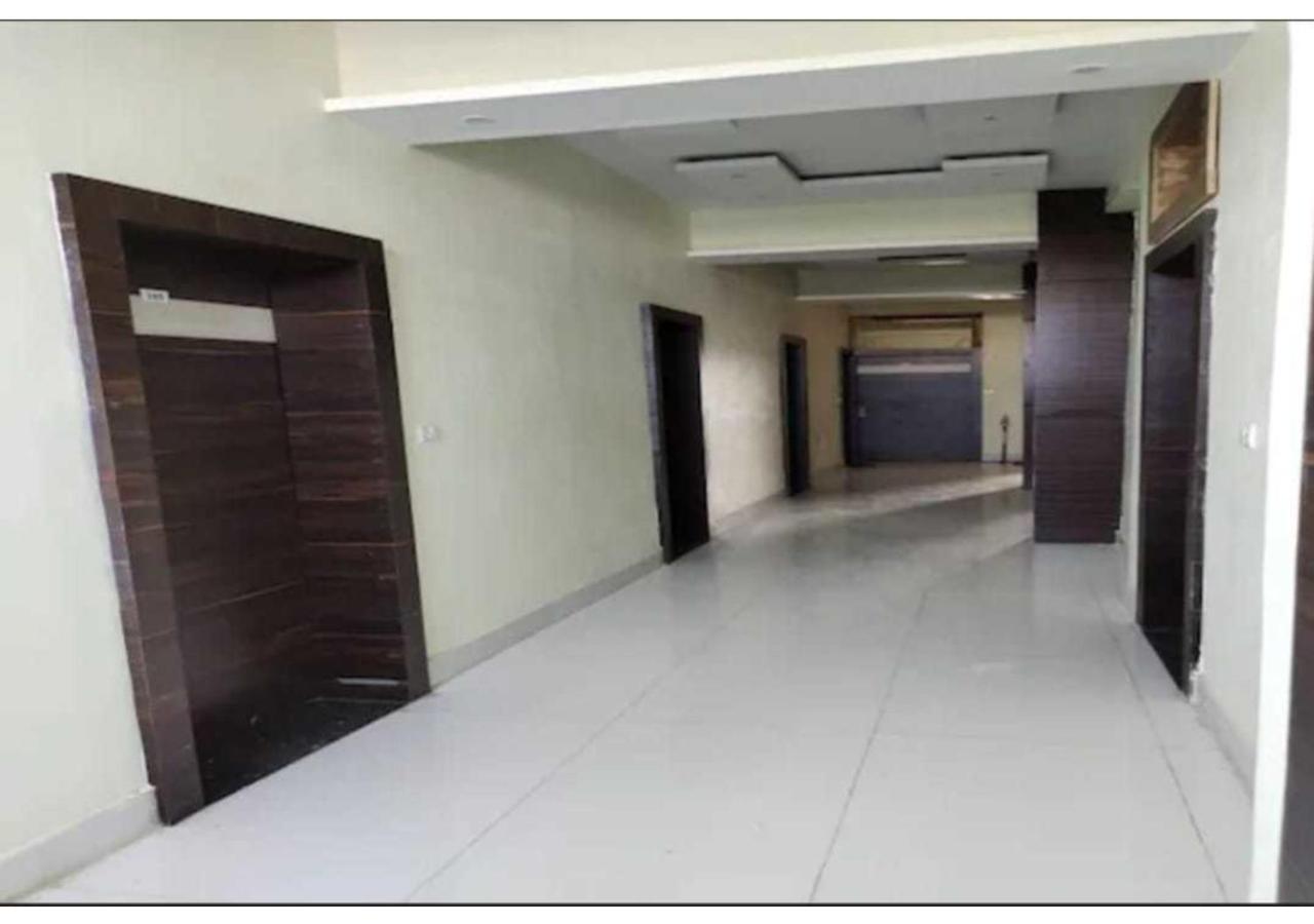 Hotel Parag Palace Jabalpur Bagian luar foto